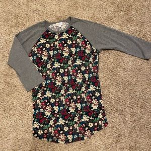 Lularoe Randy Tee